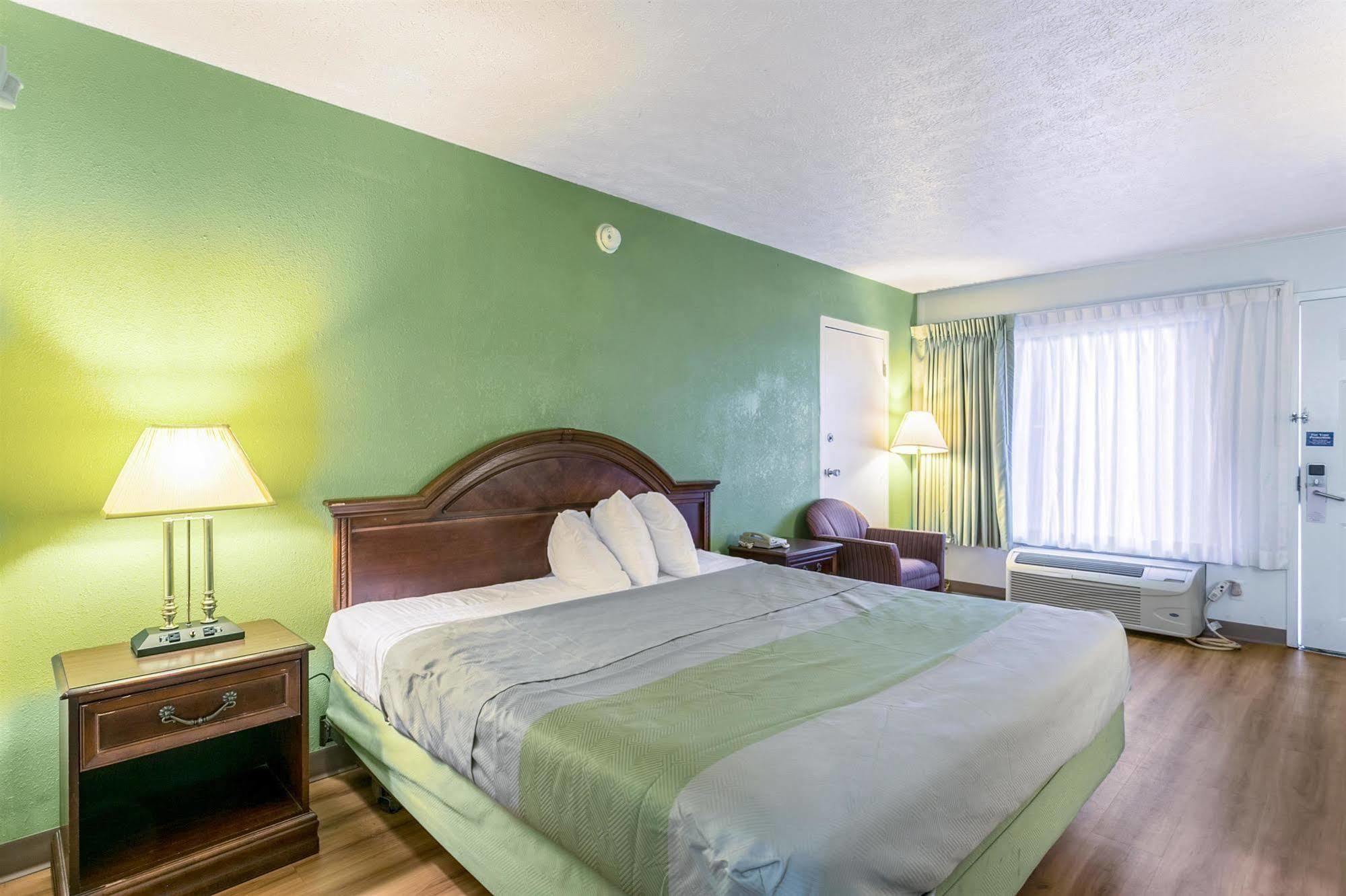 Americas Best Value Inn Edgewood, Md Экстерьер фото