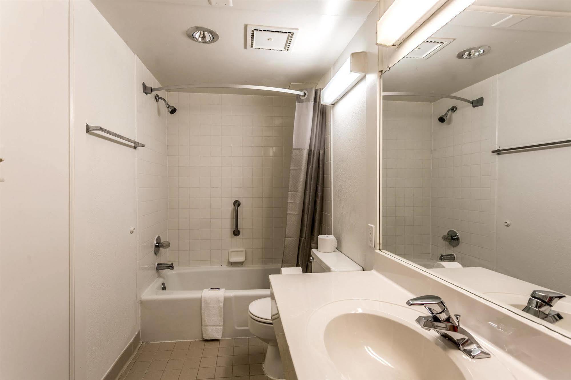 Americas Best Value Inn Edgewood, Md Экстерьер фото
